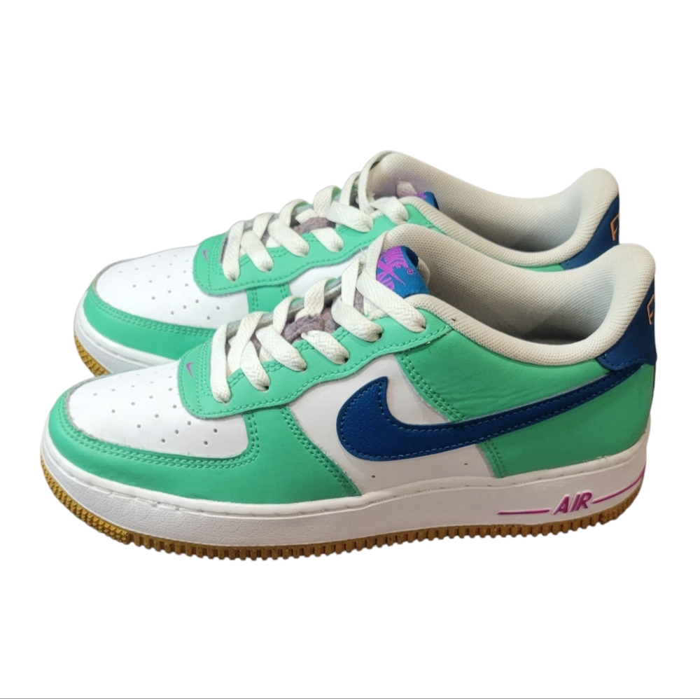 Nike‎ Air Force 1 Low LV8 Play